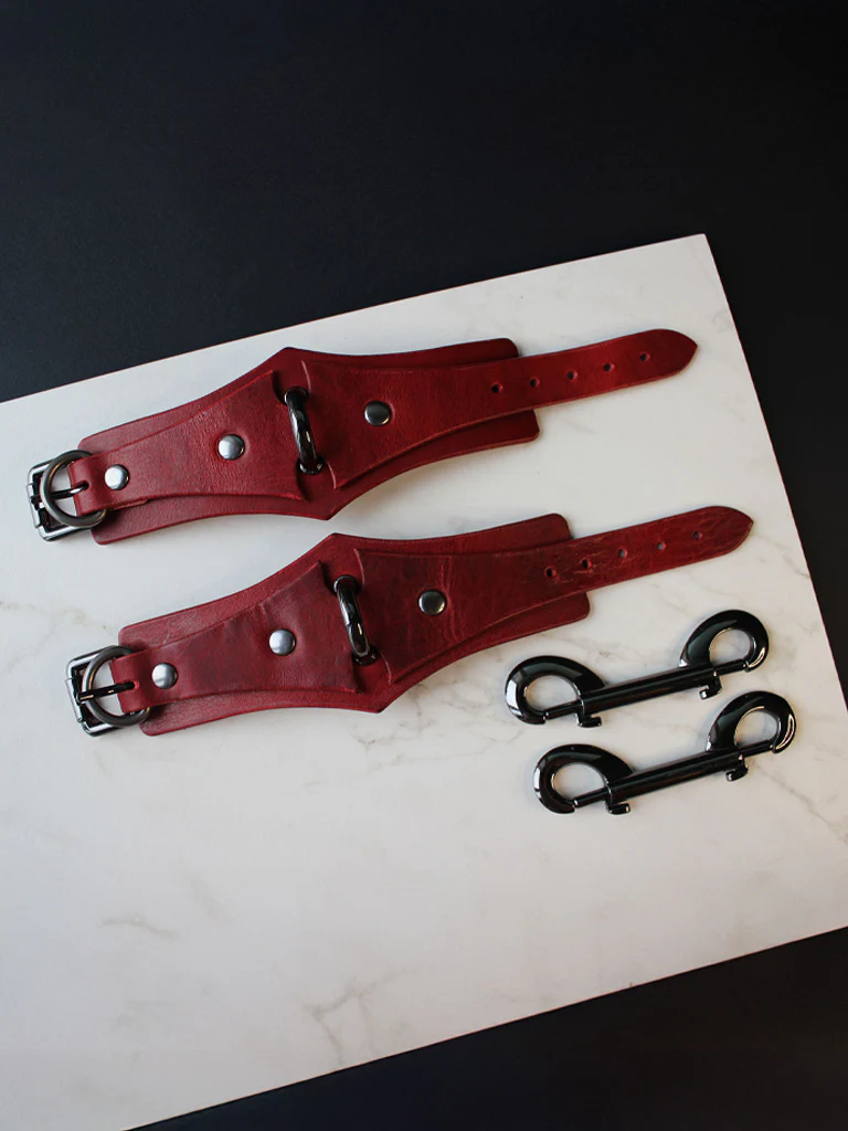 BDSM Kit Bondage Collar with Handcuffs - Image 8